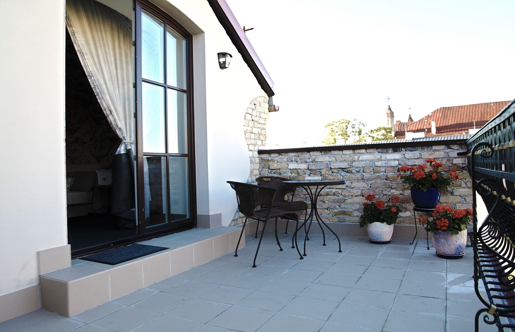 Moon Garden Old Town 4* Vilnius