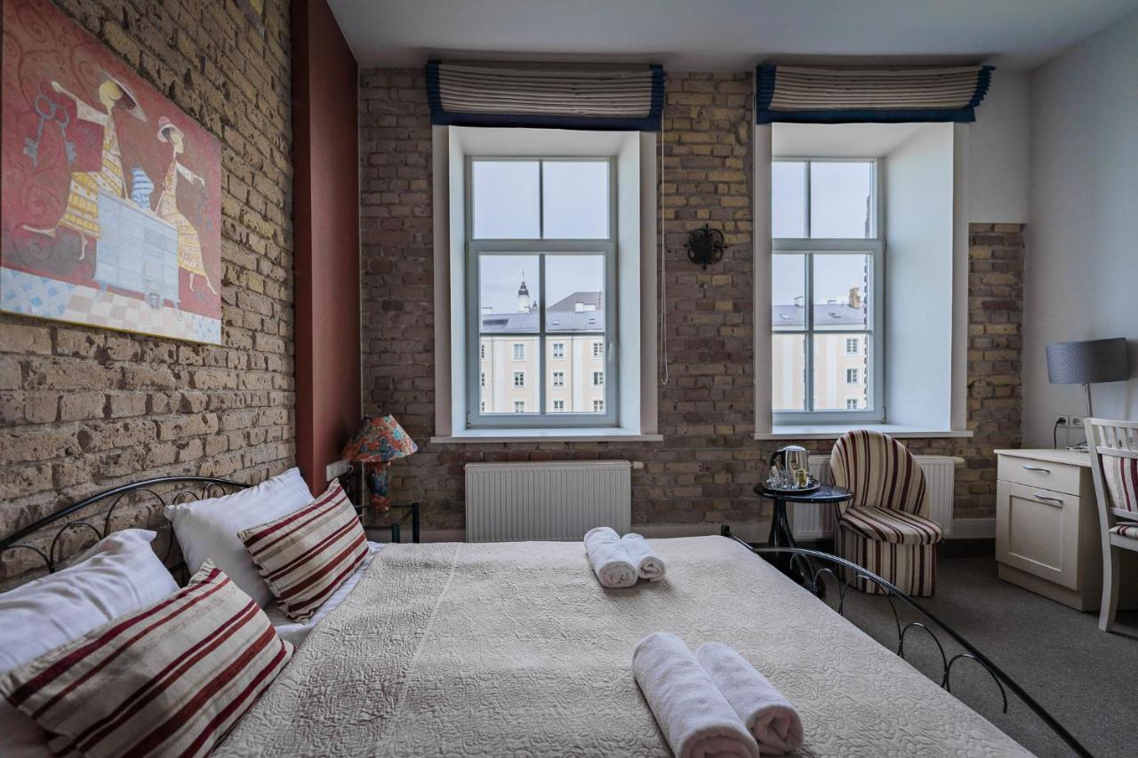 Moon Garden Old Town Отель 4*