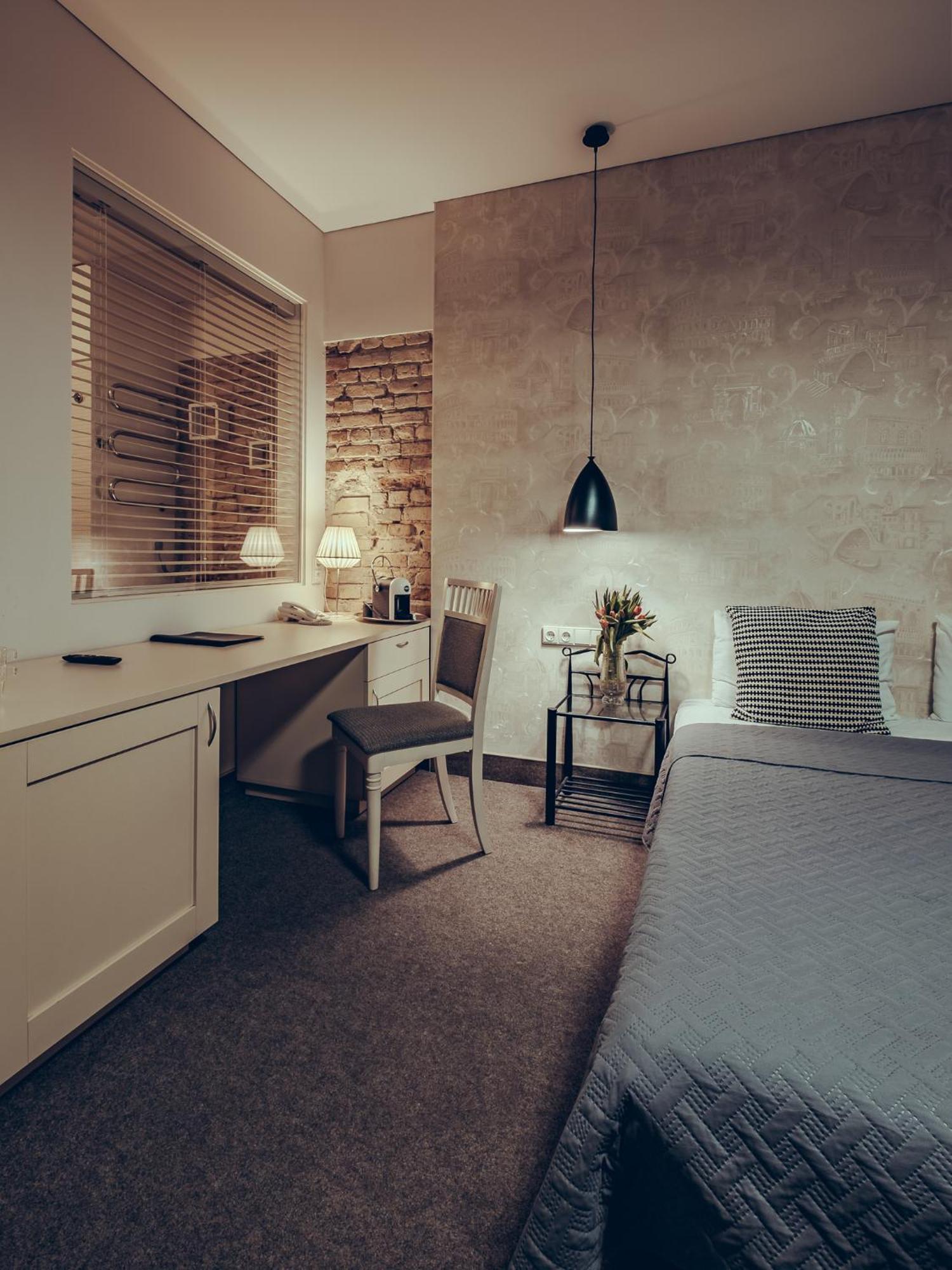 Hótel Moon Garden Old Town 4*